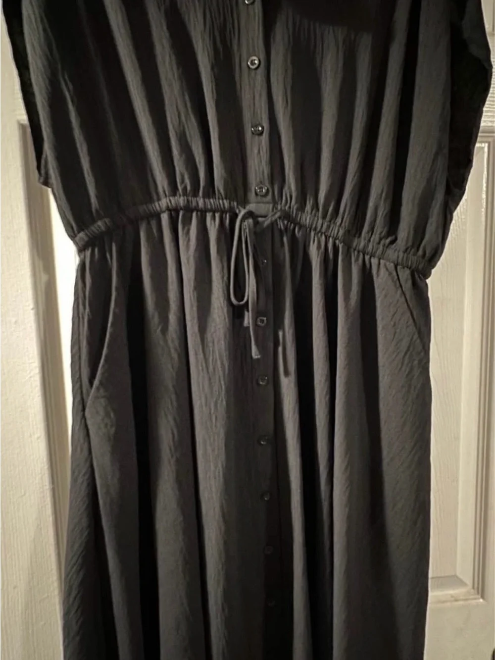 torrid NWT Black Dolman Midi Button-Front Dress with Tie Waist - Picture 2 of 9